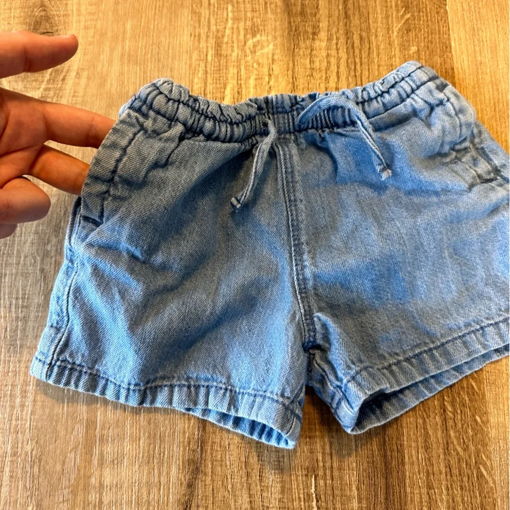Old Navy | Denim Shorts with Pockets‎ | 3T